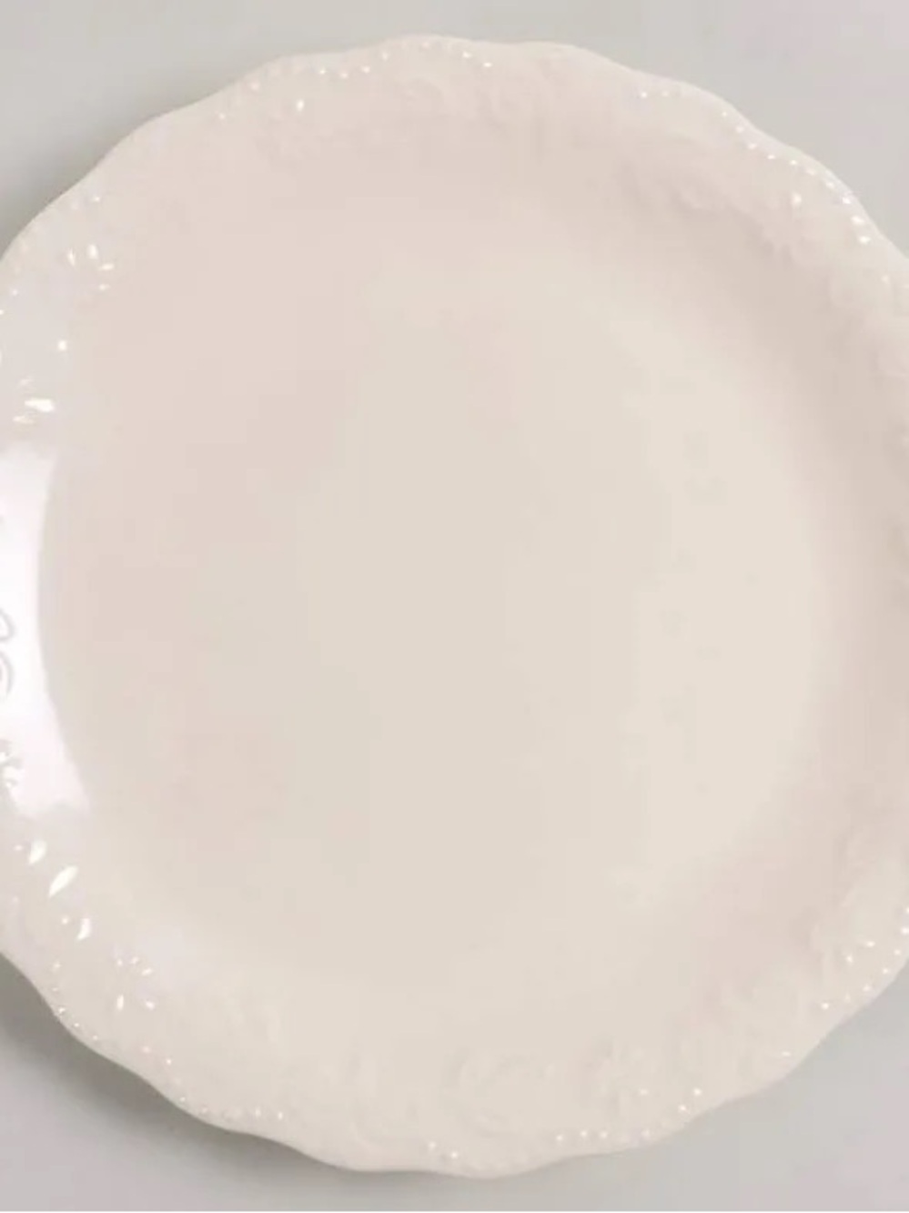 4 The Pioneer Woman Cream Scalloped Dessert/salad Plates